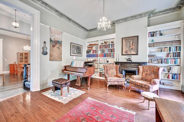 18 W 8th Street, Newport, KY 41071
