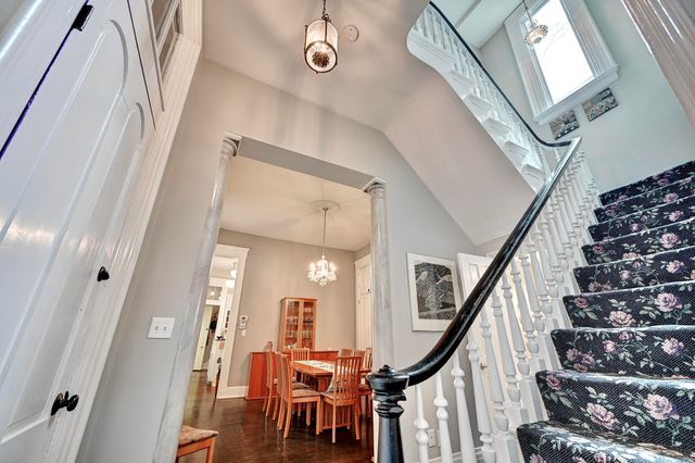 18 W 8th Street, Newport, KY 41071