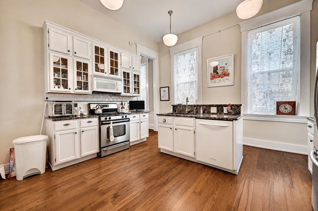 18 W 8th Street, Newport, KY 41071