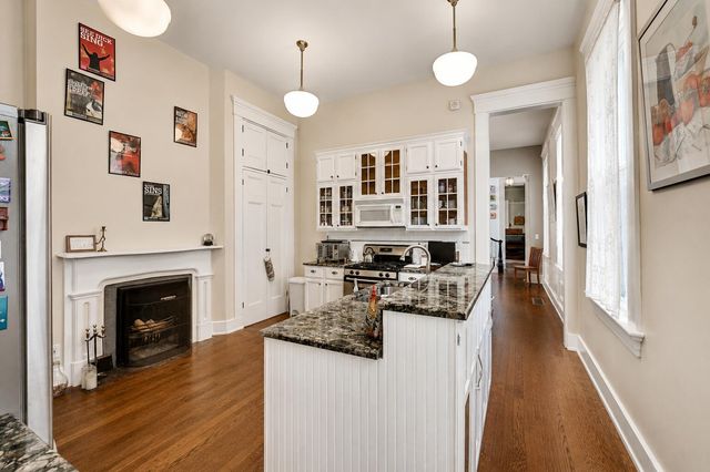 18 W 8th Street, Newport, KY 41071