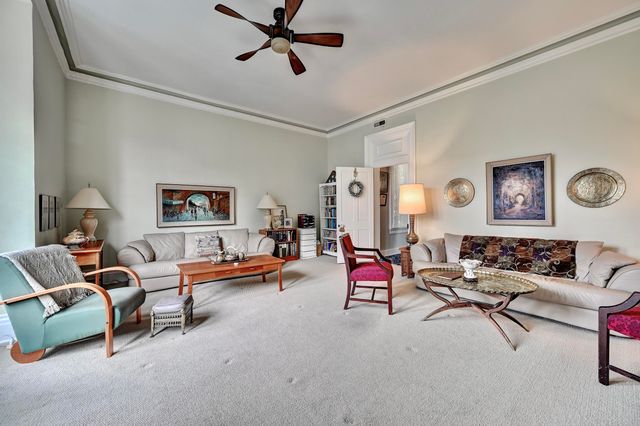 18 W 8th Street, Newport, KY 41071