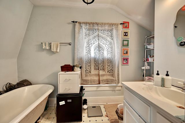 18 W 8th Street, Newport, KY 41071