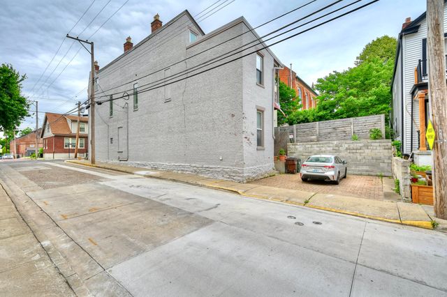 18 W 8th Street, Newport, KY 41071