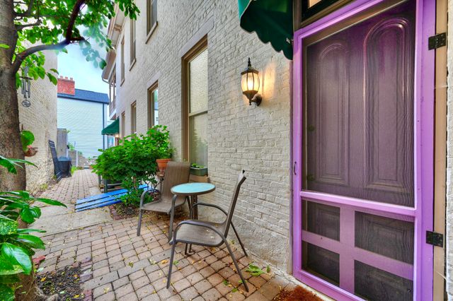 18 W 8th Street, Newport, KY 41071