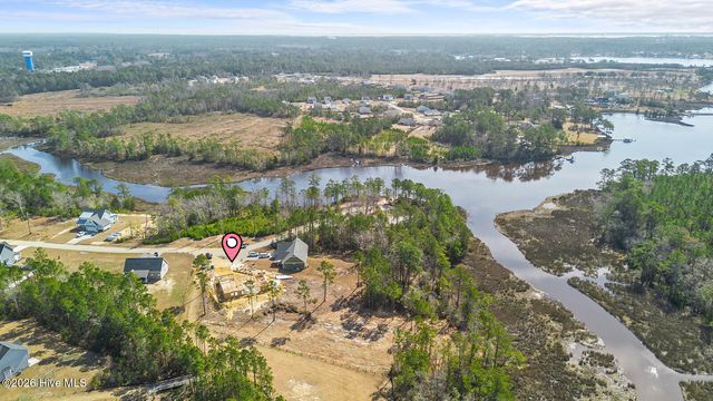 158 Starkey Creek Drive, Peletier, NC 28584