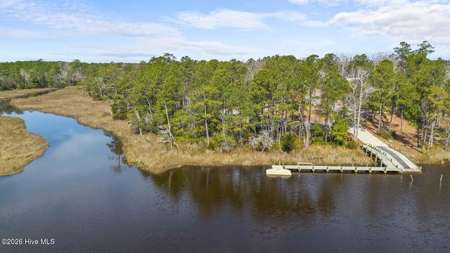 158 Starkey Creek Drive, Peletier, NC 28584