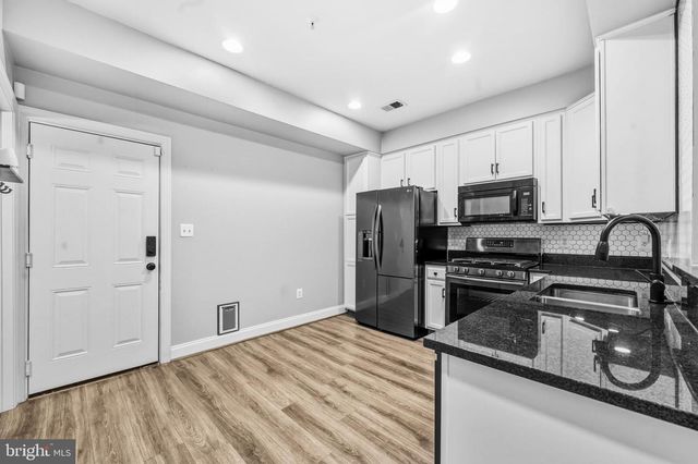 4110 POTOMAC HIGHLANDS CIR, Triangle, VA 22172