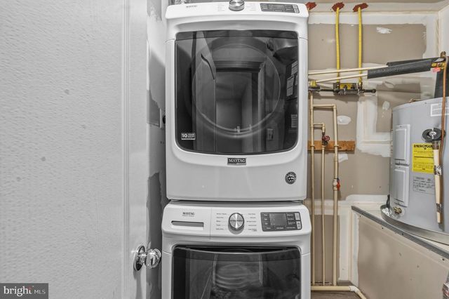 4110 POTOMAC HIGHLANDS CIR, Triangle, VA 22172