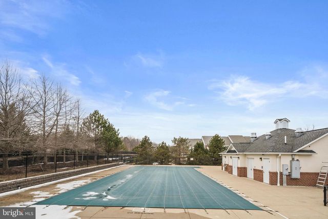 4110 POTOMAC HIGHLANDS CIR, Triangle, VA 22172