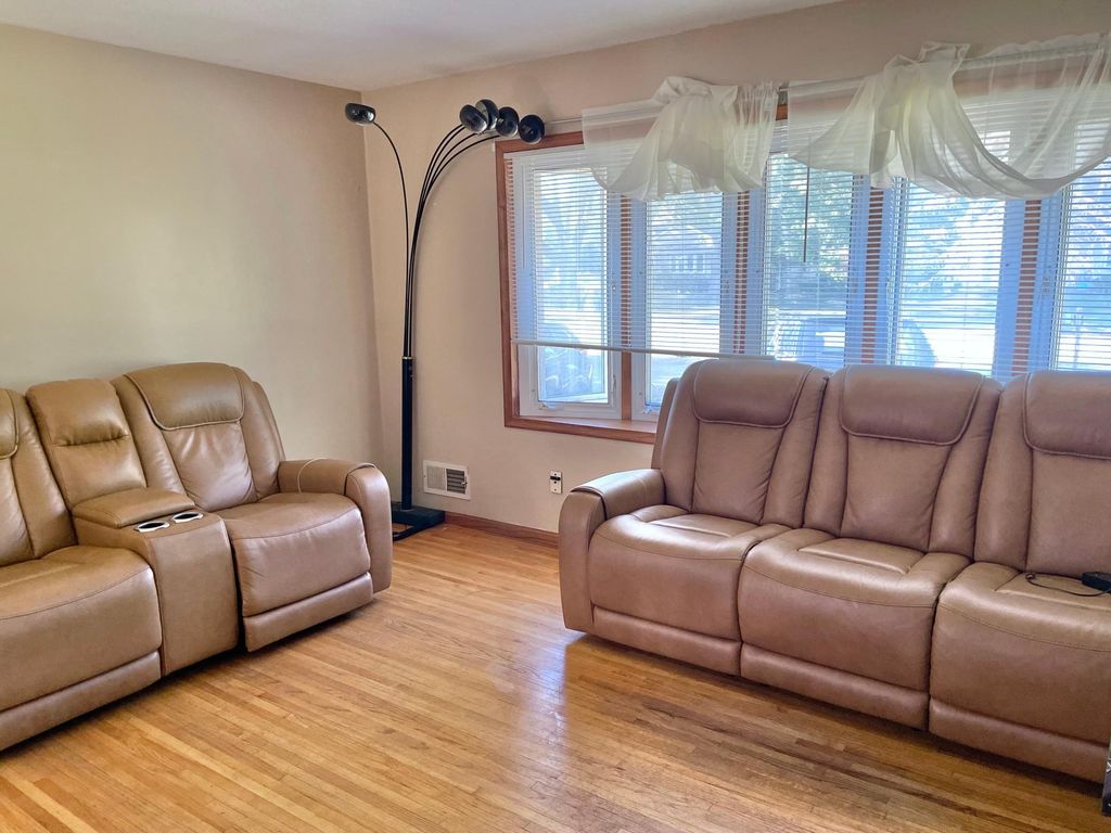 150 Roselawn Avenue E, Maplewood, MN 55117 — photo 5