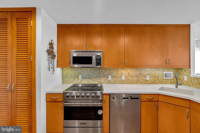 55 OCEAN AVE #PH A & B, Monmouth Beach, NJ 07750