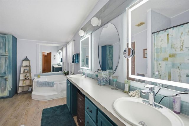 825 N GRIFFITH AVENUE, Crystal River, FL 34429
