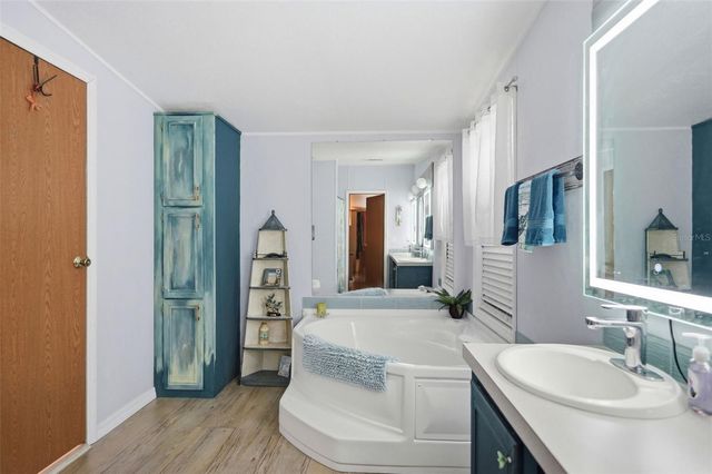 825 N GRIFFITH AVENUE, Crystal River, FL 34429