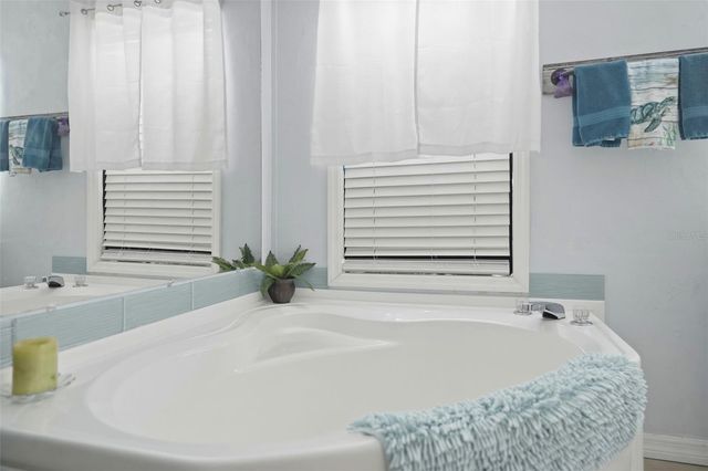 825 N GRIFFITH AVENUE, Crystal River, FL 34429