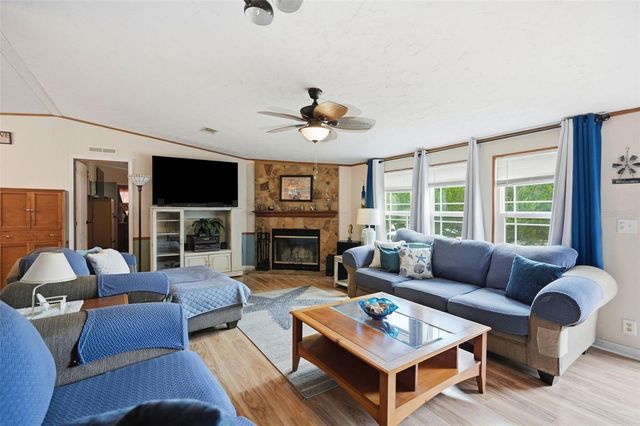 825 N GRIFFITH AVENUE, Crystal River, FL 34429