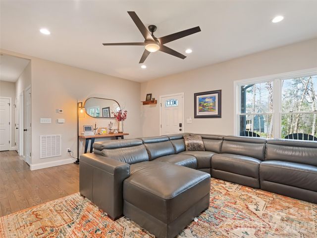 1711 Plantation Loop, Morganton, NC 28655