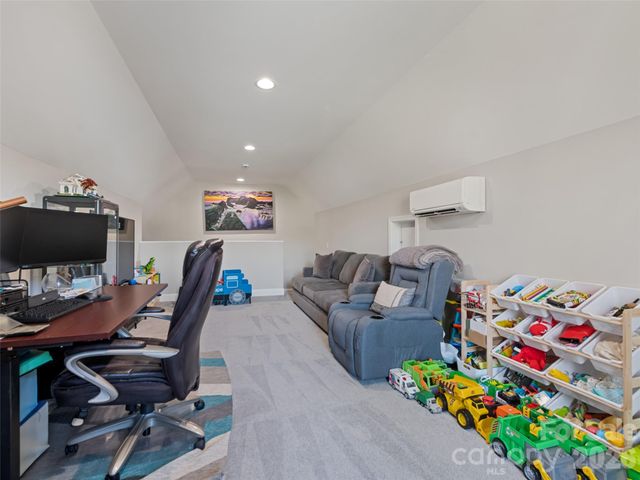 1711 Plantation Loop, Morganton, NC 28655