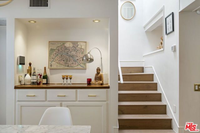 648 Wilcox Avenue, Los Angeles, CA 90004