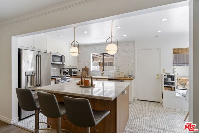 648 Wilcox Avenue, Los Angeles, CA 90004