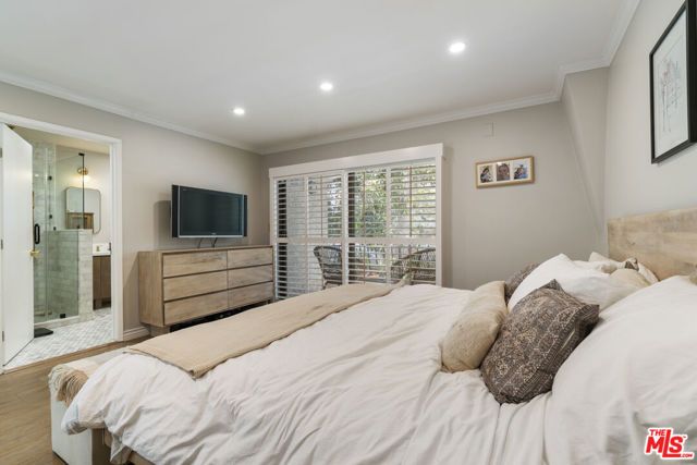648 Wilcox Avenue, Los Angeles, CA 90004
