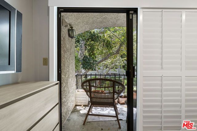 648 Wilcox Avenue, Los Angeles, CA 90004