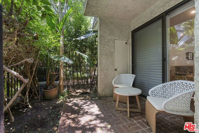 648 Wilcox Avenue, Los Angeles, CA 90004