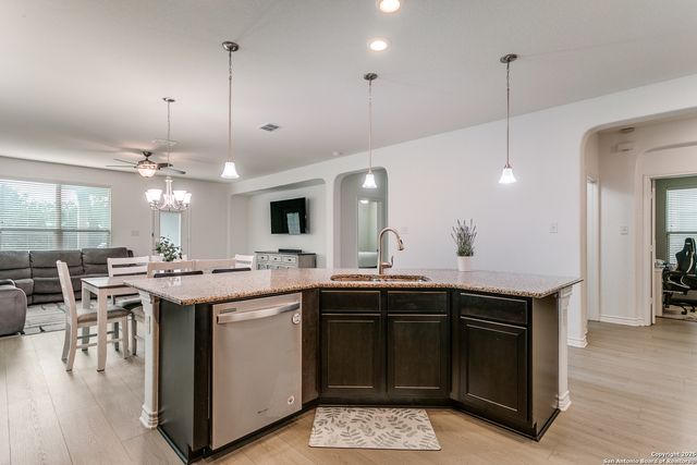 4606 Sebastian Oak, San Antonio, TX 78259