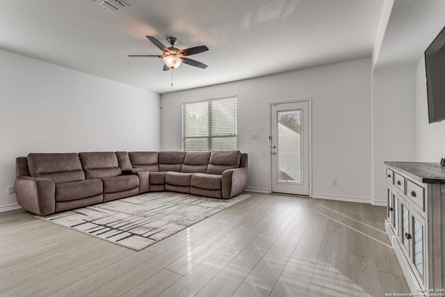 4606 Sebastian Oak, San Antonio, TX 78259