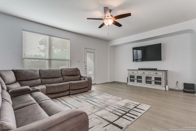 4606 Sebastian Oak, San Antonio, TX 78259