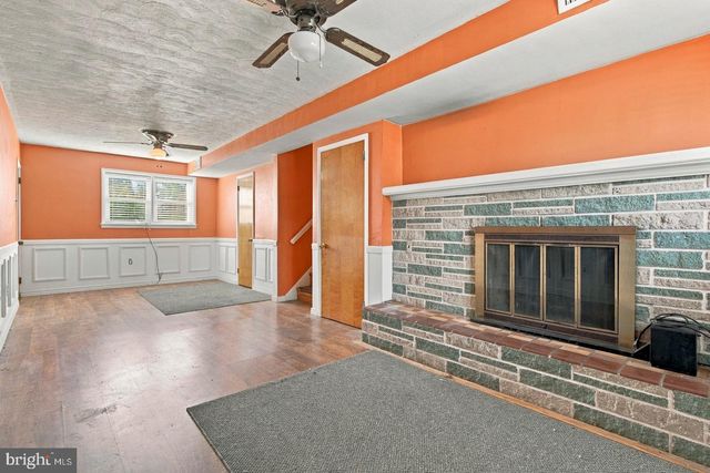 2460 WYNDHURST CT, York, PA 17408