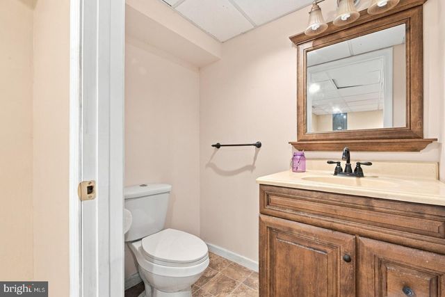 2460 WYNDHURST CT, York, PA 17408