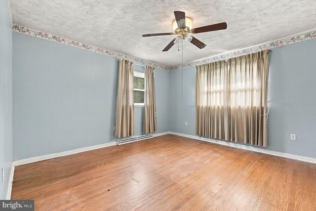 2460 WYNDHURST CT, York, PA 17408