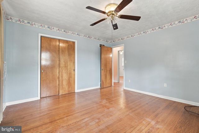 2460 WYNDHURST CT, York, PA 17408