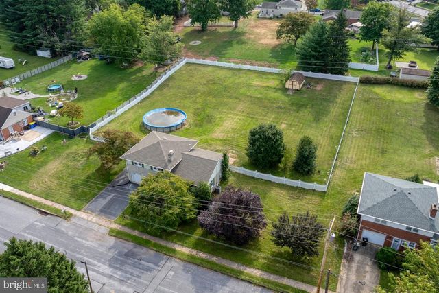 2460 WYNDHURST CT, York, PA 17408