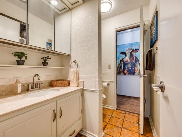 6612 Briarcreek Drive, Oklahoma City, OK 73162