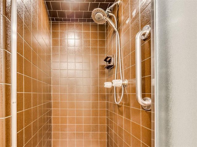 6612 Briarcreek Drive, Oklahoma City, OK 73162