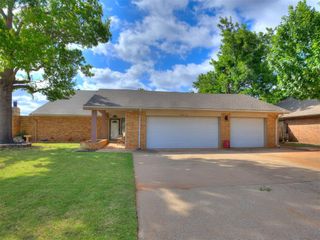 6612 Briarcreek Drive, Oklahoma City, OK 73162