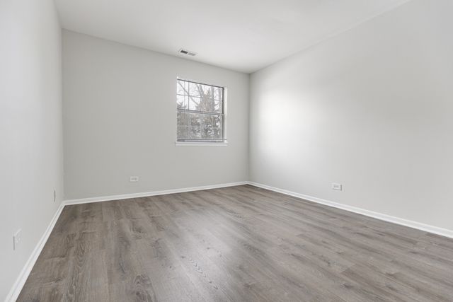 46 Gant Circle A, Streamwood, IL 60107