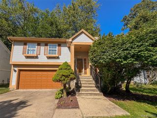 870 Huntclub Boulevard, Auburn Hills, MI 48326