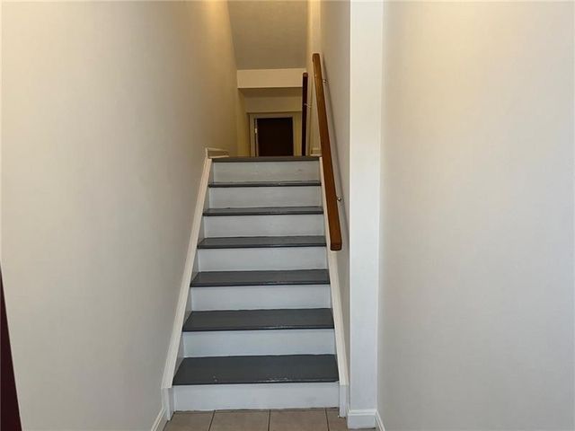 2003 TRAIL SIDE COURT, Jeannette, PA 15644