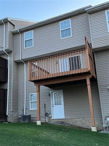 2003 TRAIL SIDE COURT, Jeannette, PA 15644