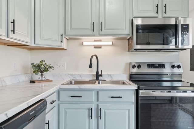 2719 Kingsland Court, Fort Wayne, IN 46815