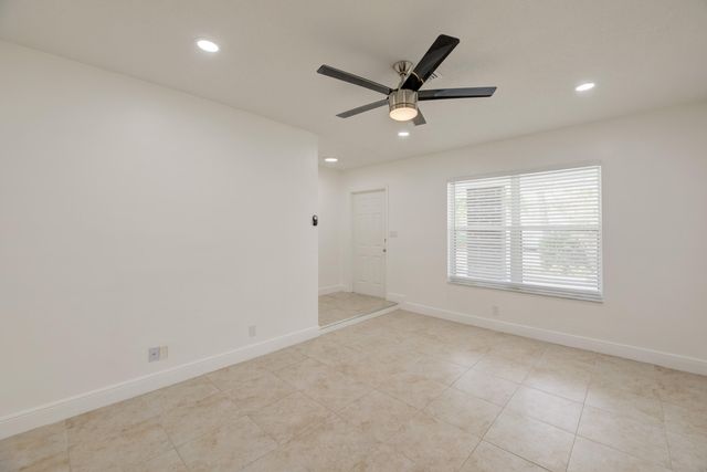 7546 NW 44th Court, Coral Springs, FL 33065
