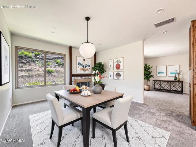 224 Oak Leaf Drive 105, Thousand Oaks, CA 91360