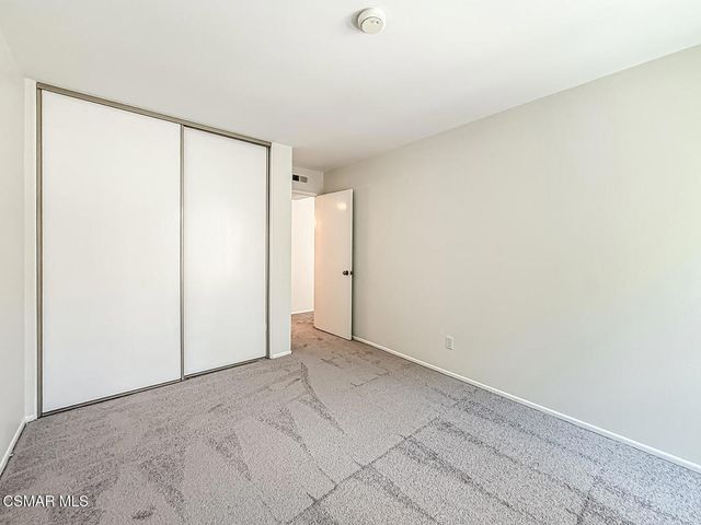 224 Oak Leaf Drive 105, Thousand Oaks, CA 91360
