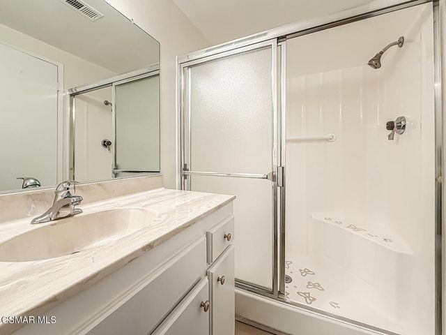 224 Oak Leaf Drive 105, Thousand Oaks, CA 91360