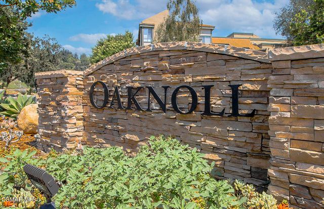 224 Oak Leaf Drive 105, Thousand Oaks, CA 91360