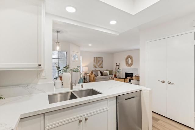 3524 Seahorn Circle, San Diego, CA 92130