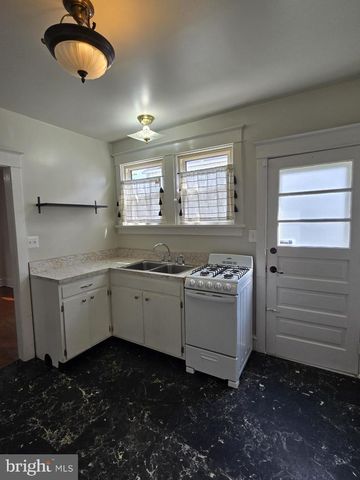 3 N CLIFTON AVE, Wilmington, DE 19805