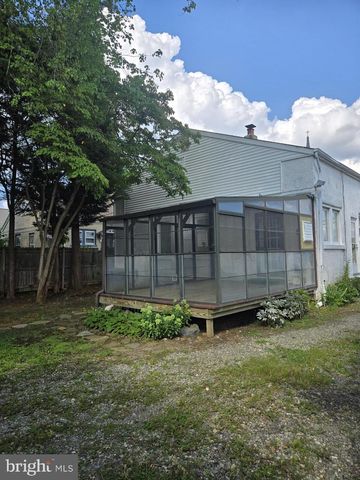 3 N CLIFTON AVE, Wilmington, DE 19805